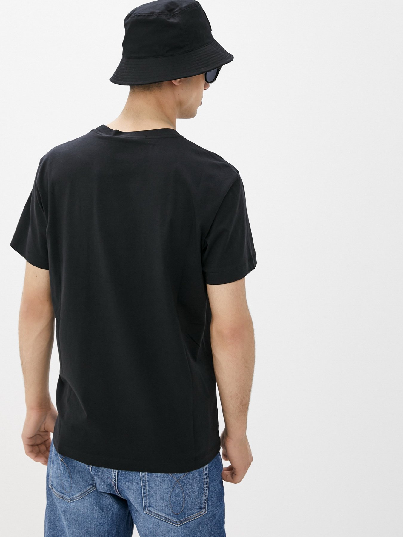 Футболки и поло Calvin Klein Jeans модель J30J317508_BEH Фото