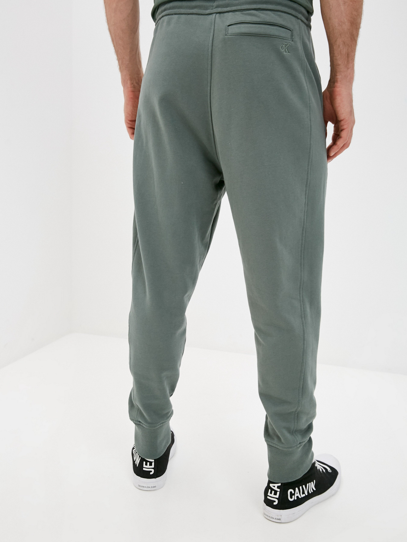 Штаны спортивные Calvin Klein Jeans модель J30J317688_LDT Фото