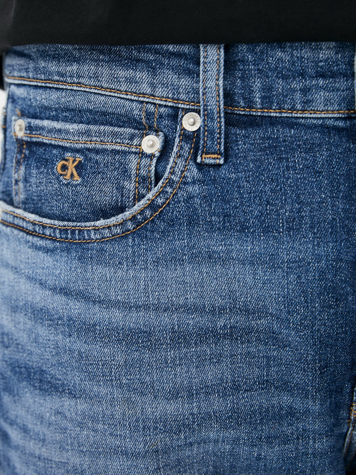 Шорти Calvin Klein Jeans модель J30J317748_1A4 Фото