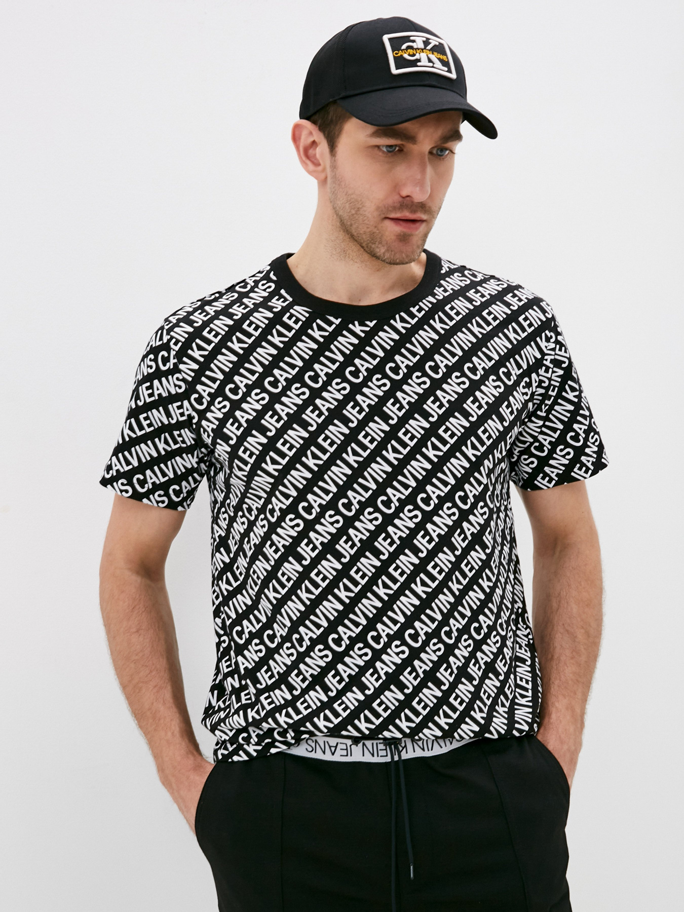 Футболки и поло Calvin Klein Jeans модель J30J318066_BEH Фото