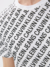 Футболки і поло Calvin Klein Jeans модель J30J318066_YAF Фото