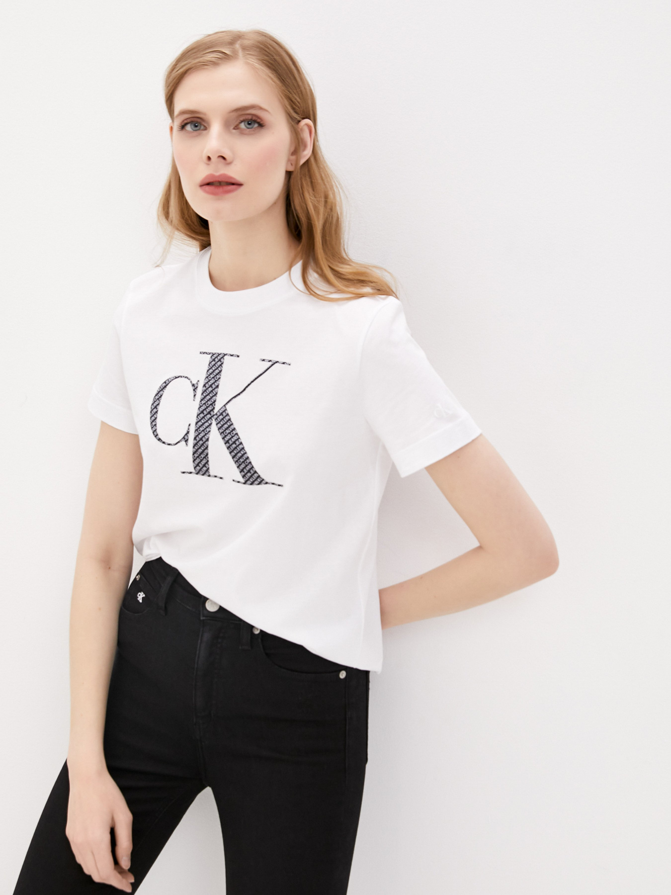 Футболки и поло Calvin Klein Jeans модель J20J215605_0K6 Фото