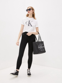 Футболки и поло Calvin Klein Jeans модель J20J215605_0K6 Фото