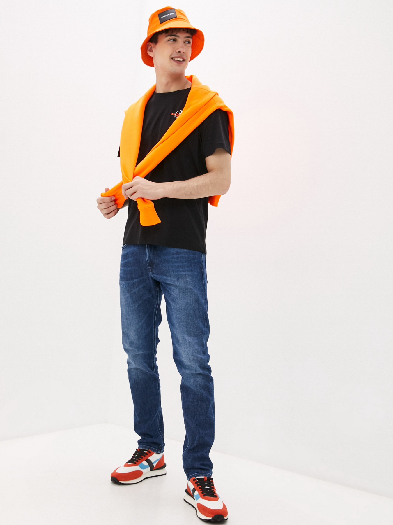 Футболки и поло Calvin Klein Jeans модель J30J318309_BEH Фото