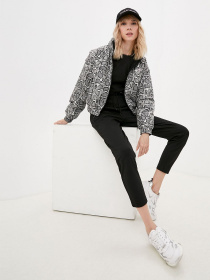 Зимова куртка Calvin Klein Jeans модель J20J216258_BEH Фото