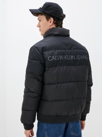 Демисезонная куртка Calvin Klein Jeans модель J30J318219_0GO Фото