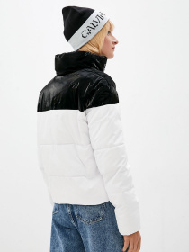 Демисезонная куртка Calvin Klein Jeans модель J20J216879_YAF Фото