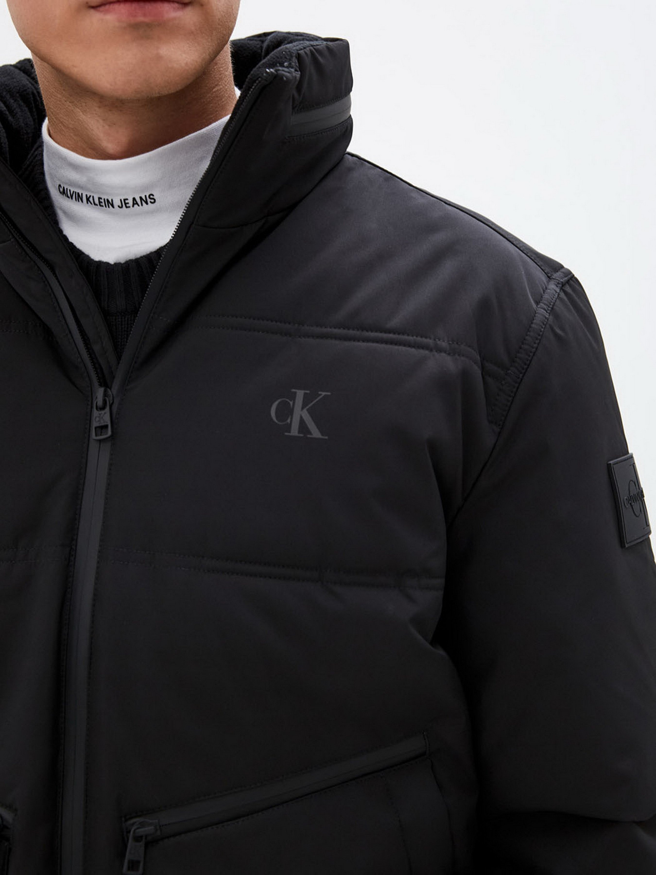 Демісезонна куртка Calvin Klein Jeans модель J30J318689_BEH Фото