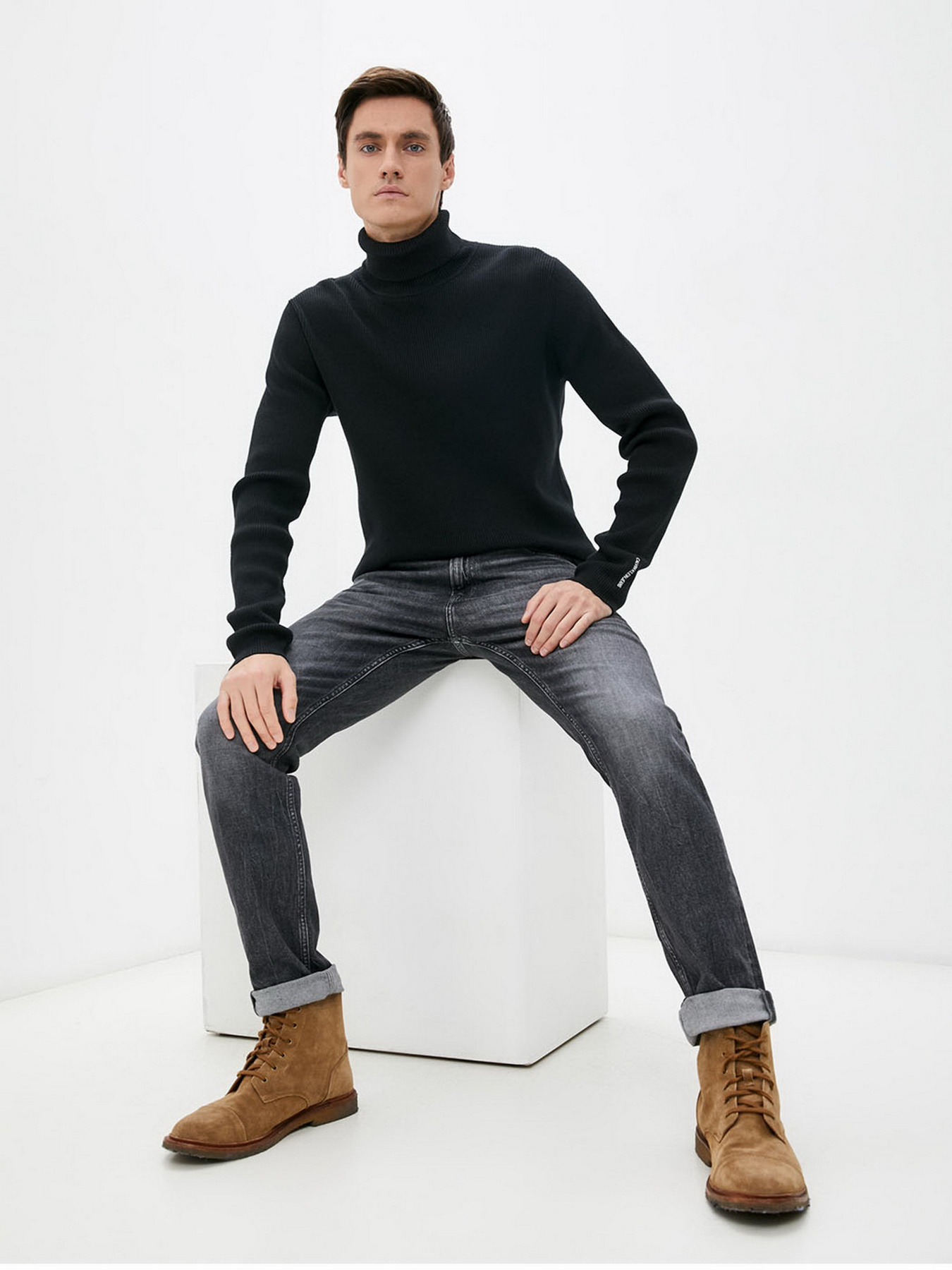 Свитер Calvin Klein Jeans модель J30J318815_BEH Фото