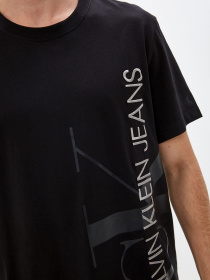 Футболки і поло Calvin Klein Jeans модель J30J318736_BEH Фото