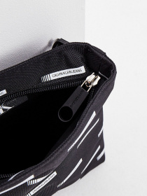 Сумка Calvin Klein Jeans модель K50K507200_01N Фото