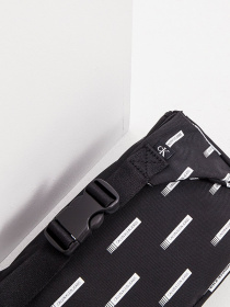 Поясная сумка Calvin Klein Jeans модель K50K507585_01N Фото