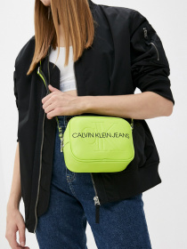 Кросс-боди Calvin Klein Jeans модель K60K608373_LAG Фото