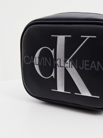 Кросс-боди Calvin Klein Jeans модель K60K608376_BDS Фото