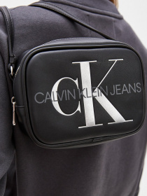 Кросс-боди Calvin Klein Jeans модель K60K608376_BDS Фото