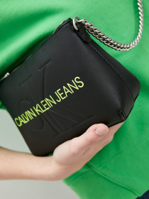 Кросс-боди Calvin Klein Jeans модель K60K608688_BDS Фото