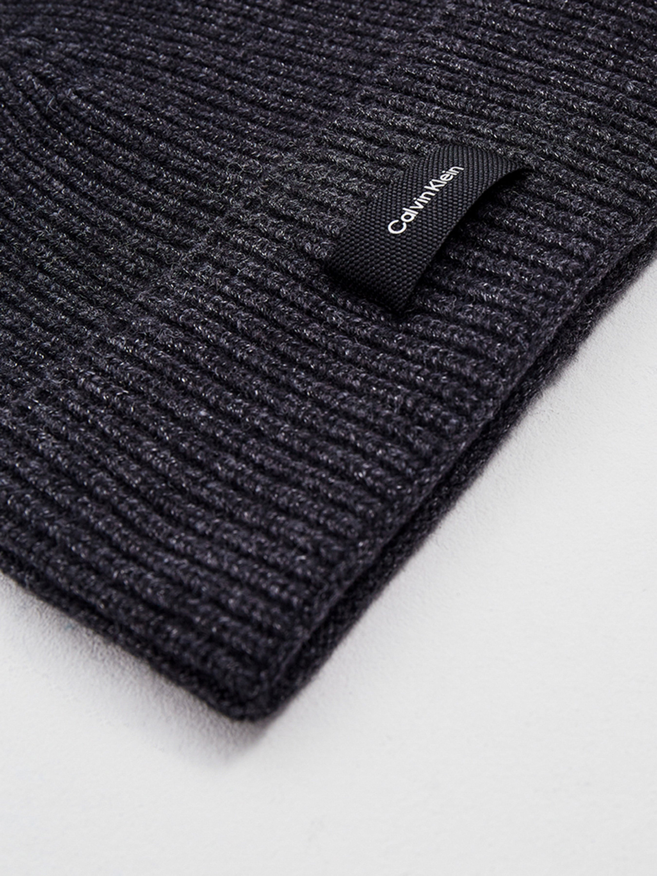 Шапка Calvin Klein Jeans модель K50K507495_BAX Фото