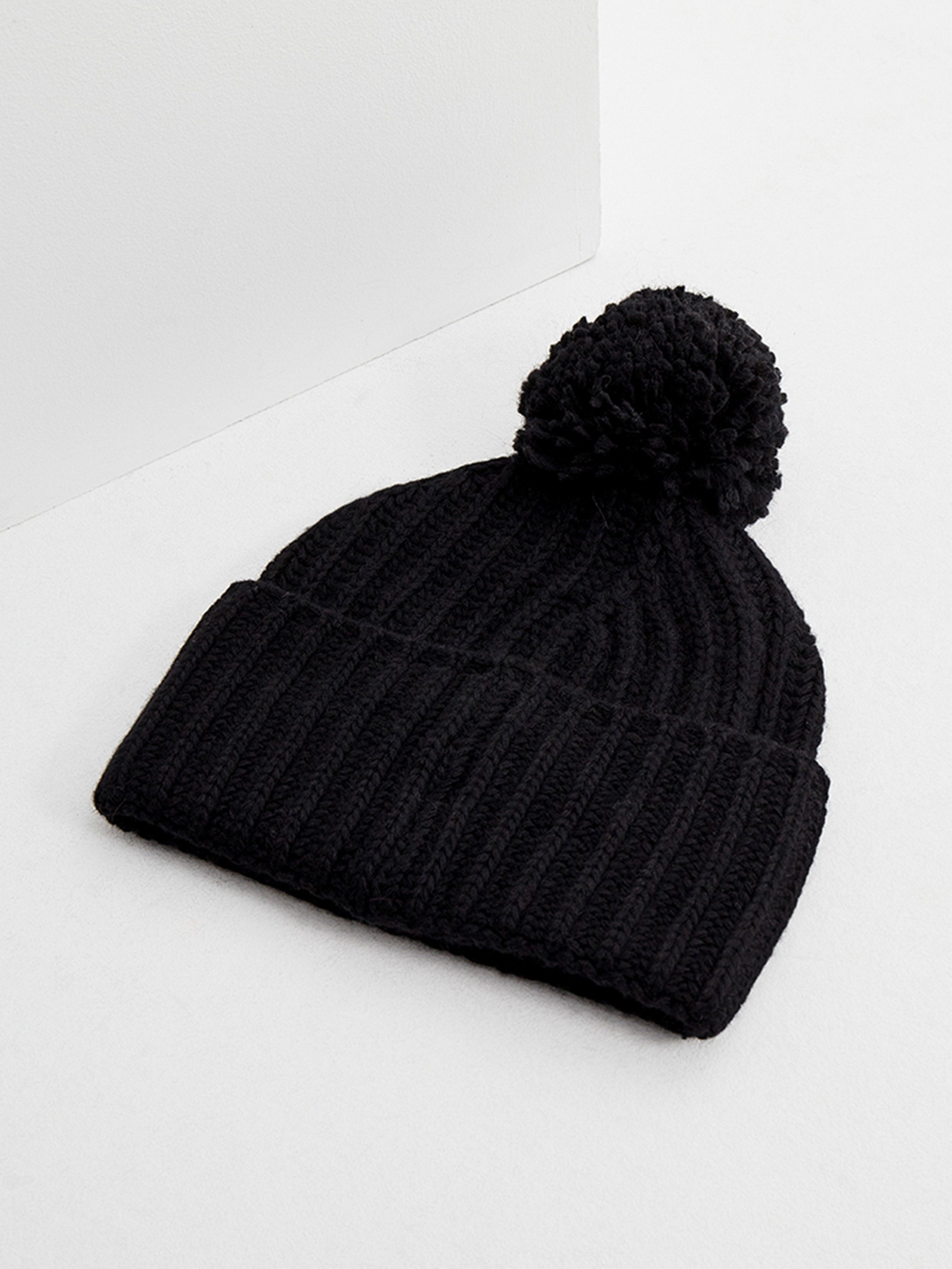 Шапка Calvin Klein Jeans модель K60K608535_BAX Фото