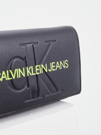 Чехол для смартфона Calvin Klein Jeans модель K60K608398_BDS Фото