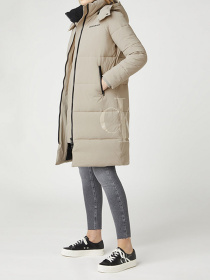 Зимняя куртка Calvin Klein Jeans модель J20J216862_PBF Фото