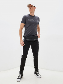 Футболки і поло Calvin Klein Jeans модель J30J318735_PCK Фото