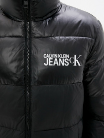 Зимова куртка Calvin Klein Jeans модель J30J318683_BEH Фото