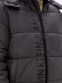 Зимова куртка Calvin Klein Jeans модель J30J319057_PCK Фото