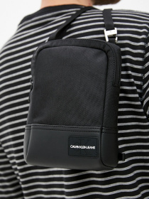 Сумка Calvin Klein Jeans модель K50K507599_BDS Фото