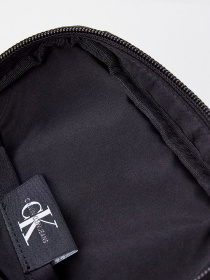 Сумка Calvin Klein Jeans модель K50K507599_BDS Фото