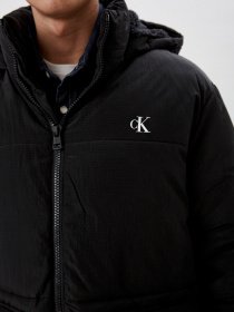 Зимняя куртка Calvin Klein Jeans модель J30J319589_BEH Фото