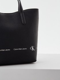 Кросс-боди Calvin Klein Jeans модель K60K608936_BDS Фото