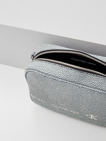 Кросс-боди Calvin Klein Jeans модель K60K608939_00Y Фото