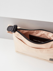 Кросс-боди Calvin Klein Jeans модель K60K608955_TFT Фото