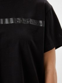 Футболки и поло Calvin Klein Jeans модель J20J217710_BEH Фото