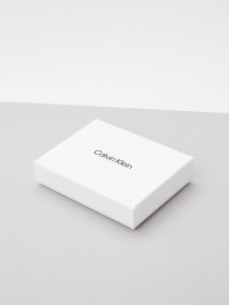 Кошелек Calvin Klein Jeans модель K50K508001_BAX Фото
