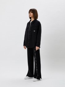 Повсякденні штани Calvin Klein Jeans Repeat Logo Jog Pant модель J20J217933_BEH Фото