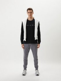 Футболка Calvin Klein Jeans Модель J30J319897_BEH Фото