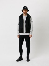 Жилет Calvin Klein Jeans модель J30J319887_BEH Фото