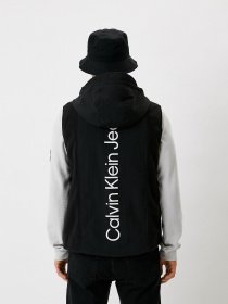 Жилет Calvin Klein Jeans модель J30J319887_BEH Фото