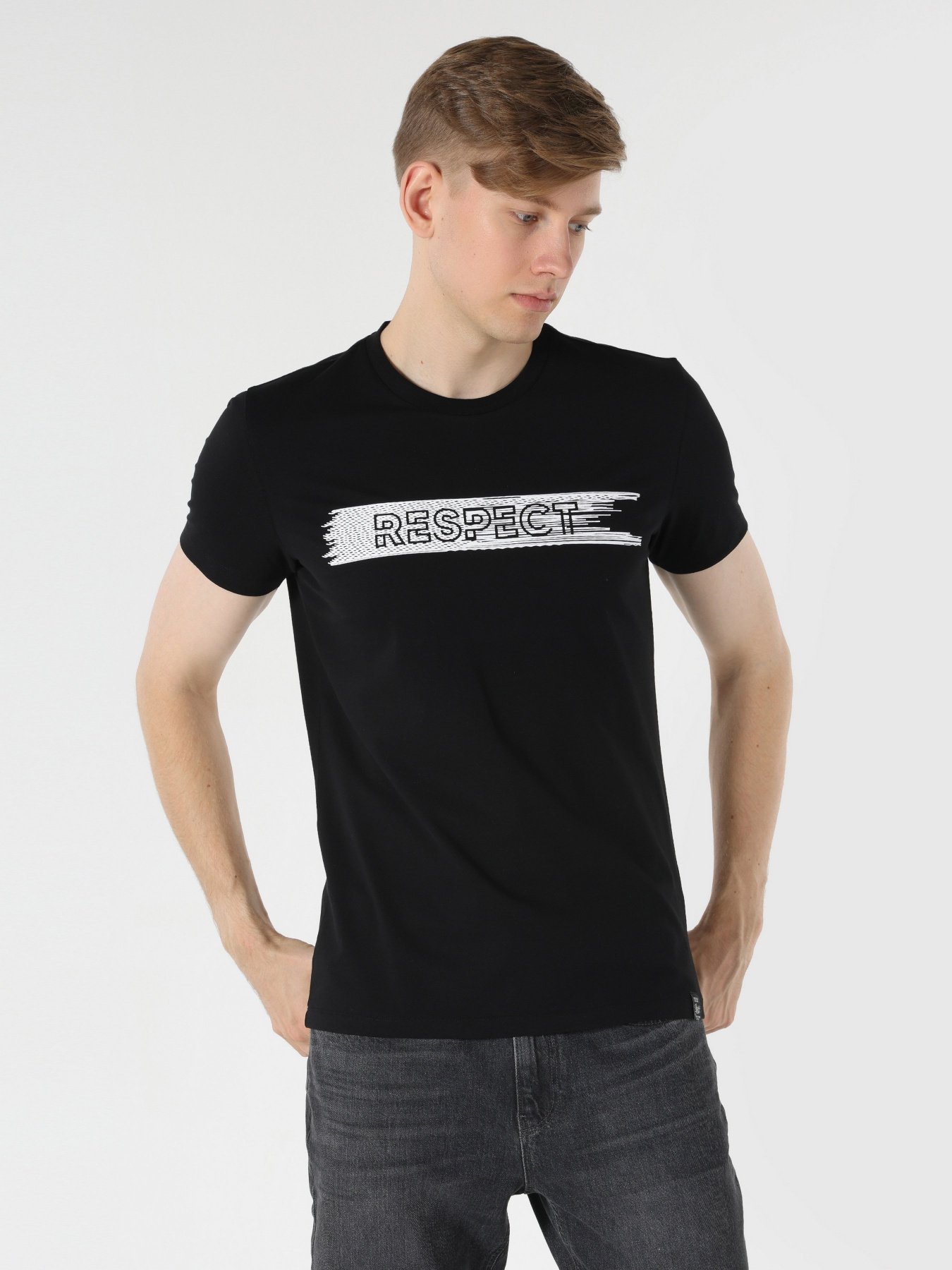 Футболка Colin’s модель CL1063396BLK Фото