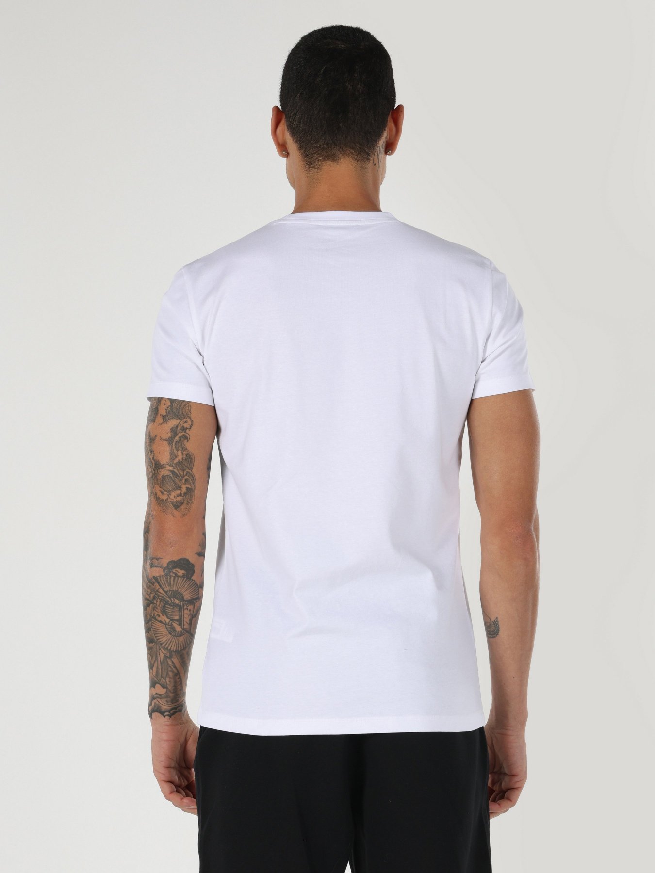 Футболка Colin’s модель CL1063396WHT Фото