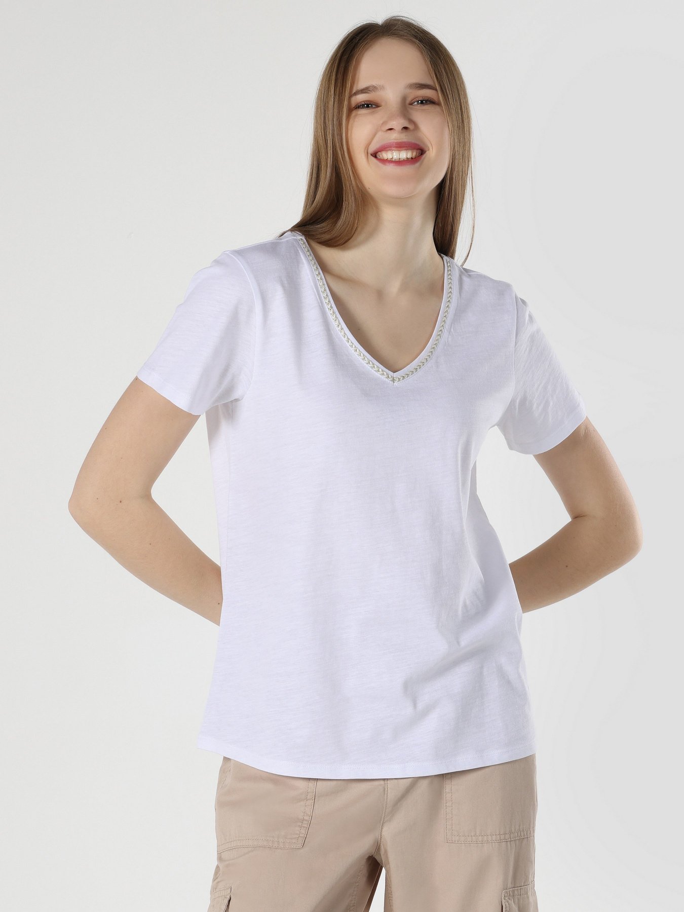 Футболка Colin’s модель CL1063419WHT Фото