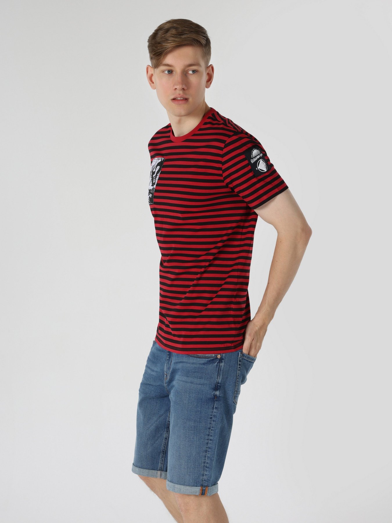 Футболка Colin’s модель CL1063621RED Фото