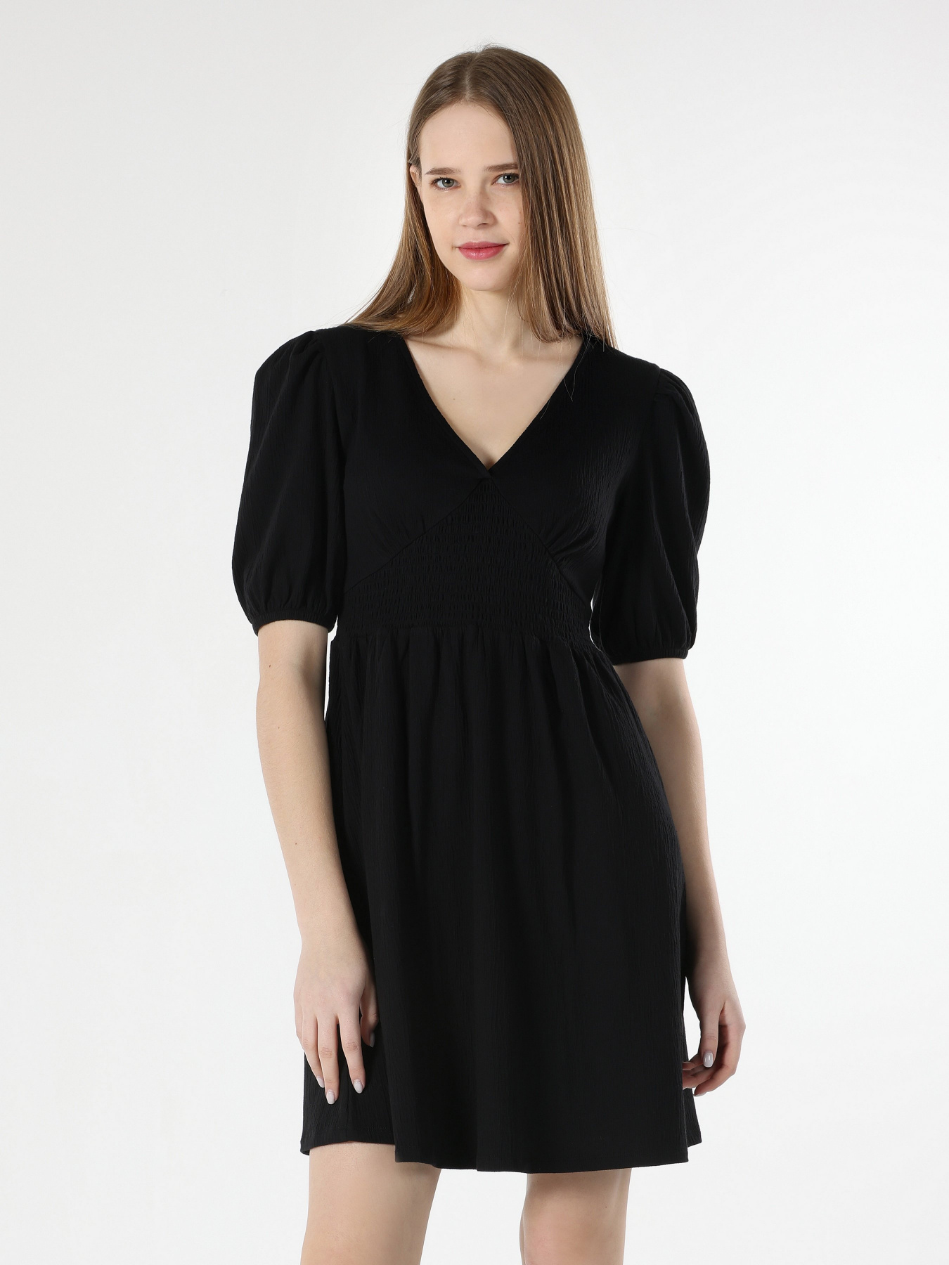 Сукня міні Colin’s модель CL1064101BLK Фото