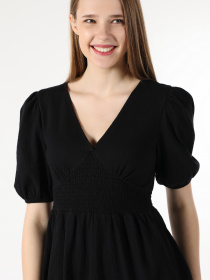 Сукня міні Colin’s модель CL1064101BLK Фото