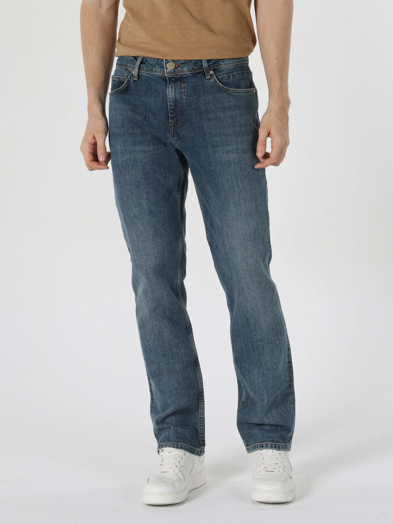 Завужені джинси Colin’s 045 David модель CL1062416DN40561 Фото