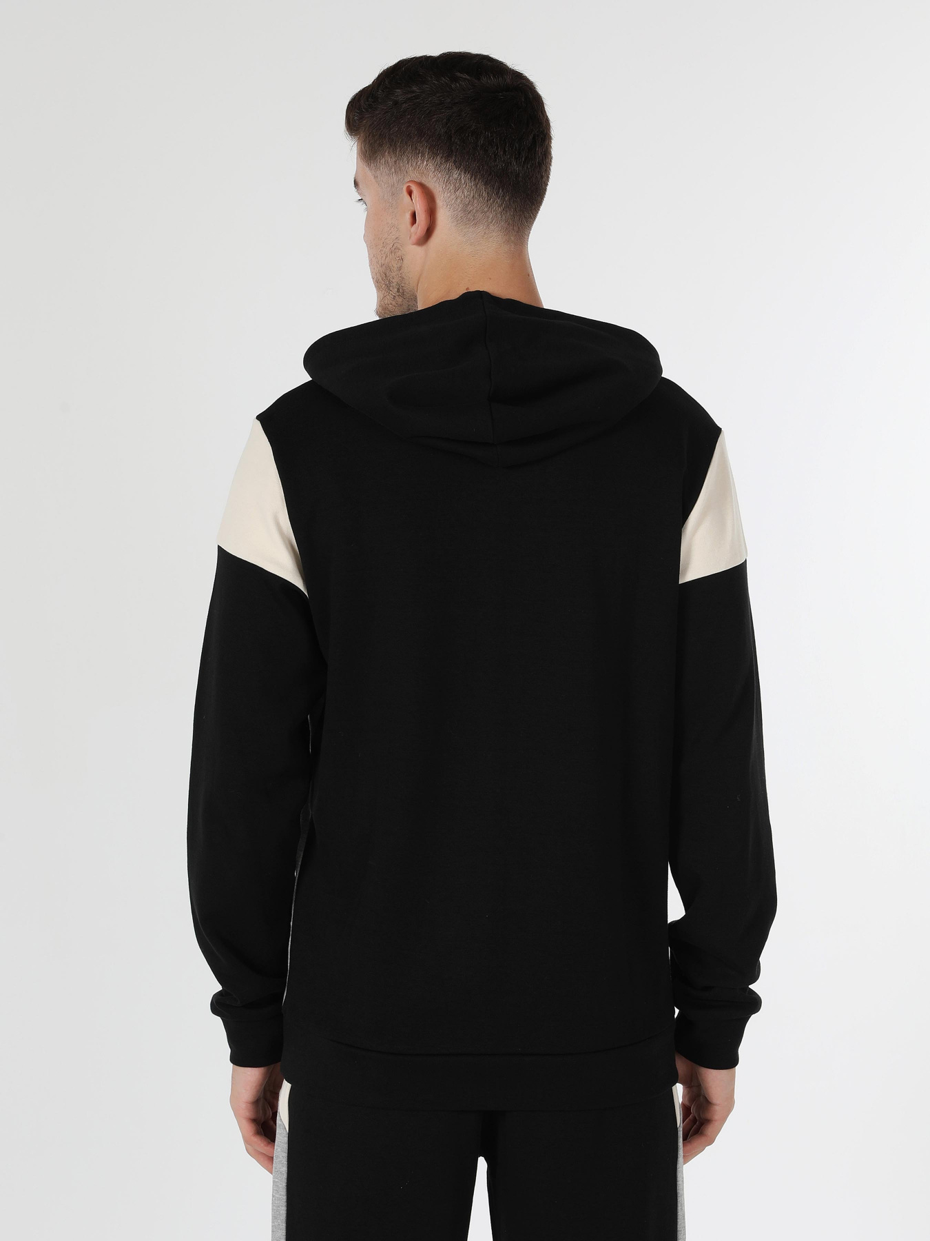 Худи Colin’s модель CL1059660BLK Фото