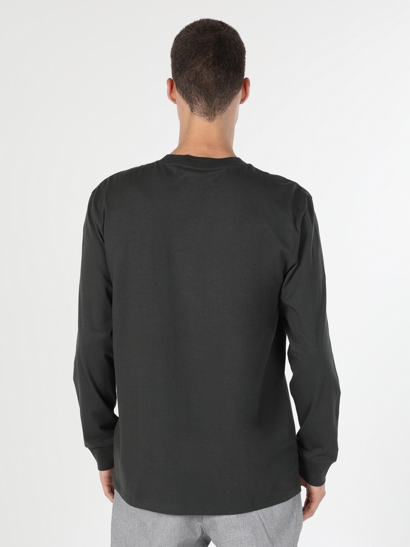 Лонгслив Colin’s модель CL1059666ANT Фото