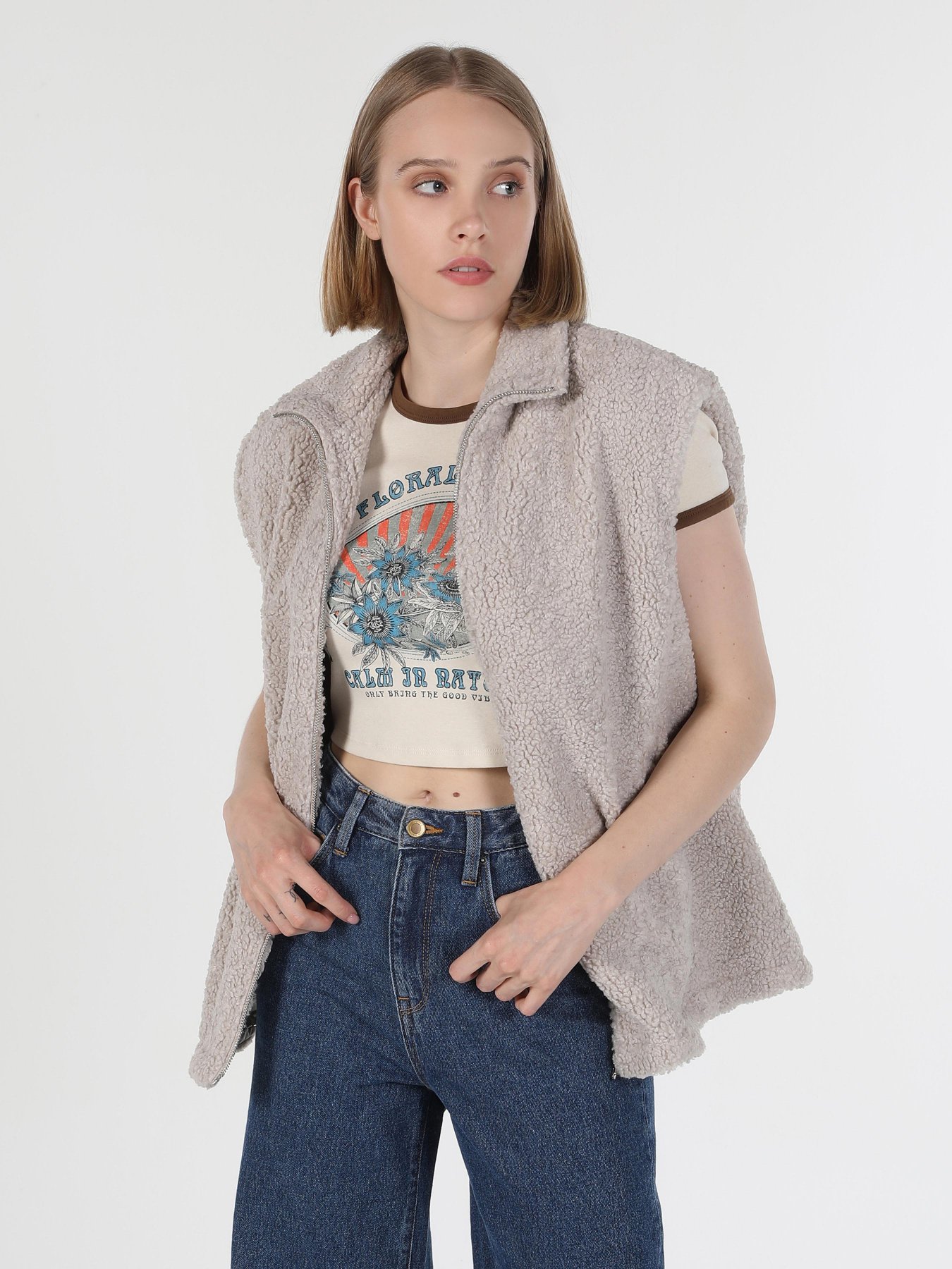 Жилет с утеплителем Colin’s модель CL1060231BEI Фото