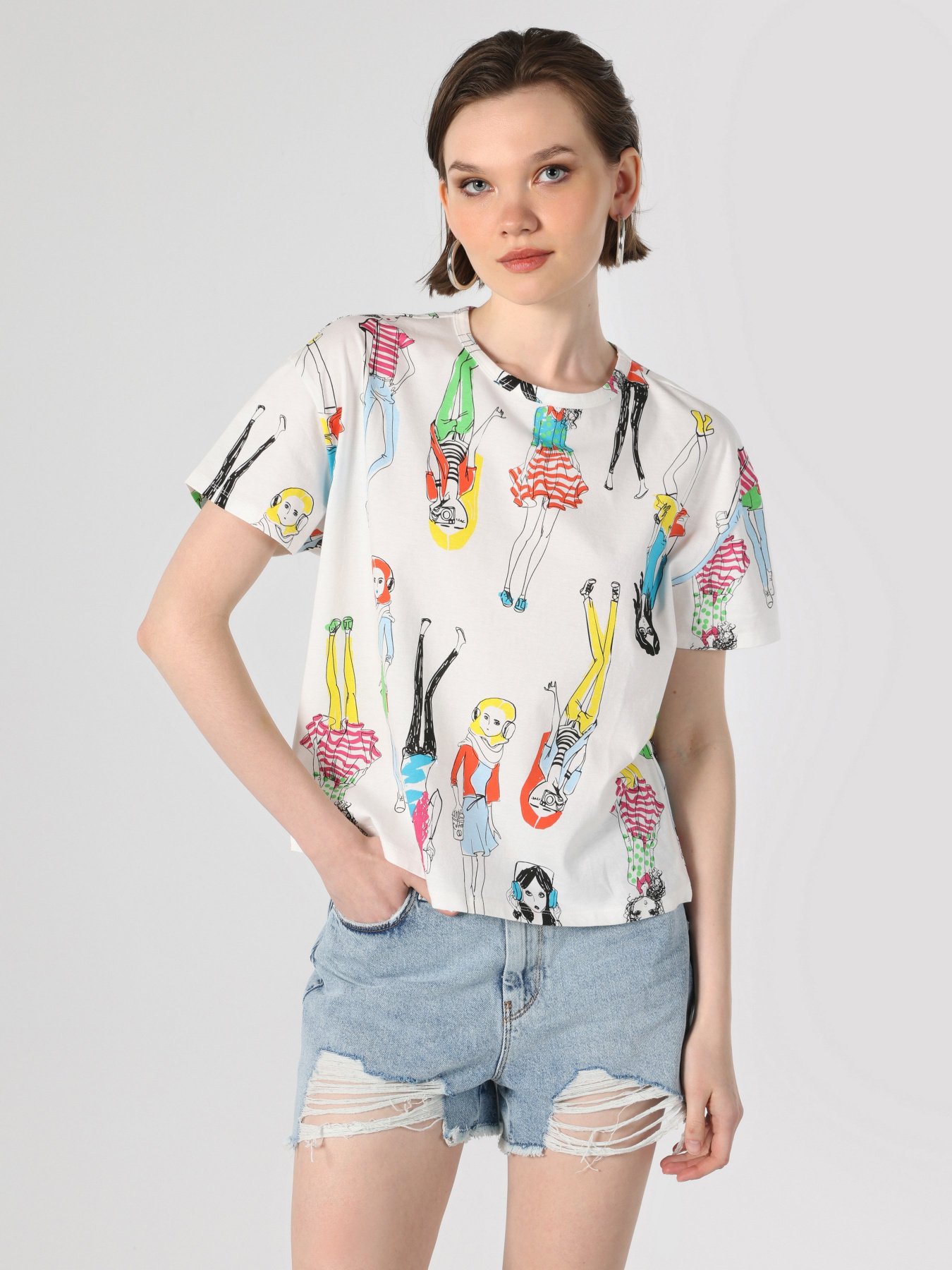 Футболка Colin’s модель CL1063291WHT Фото